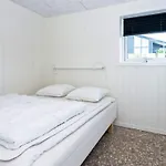 度假居 10 Person In Ronde-by Traum Rønde